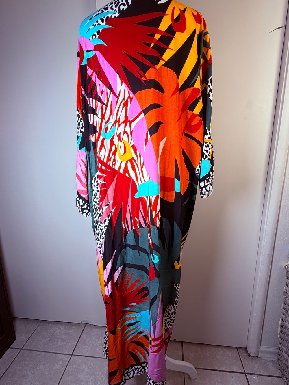 Abstract Multicolor Open-Front Kimono Cape - Pink & Teal - Picture 3 of 3
